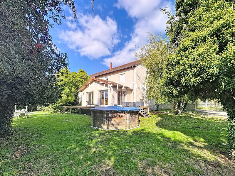 Maison ancienne - 175 m² - 7 pièces