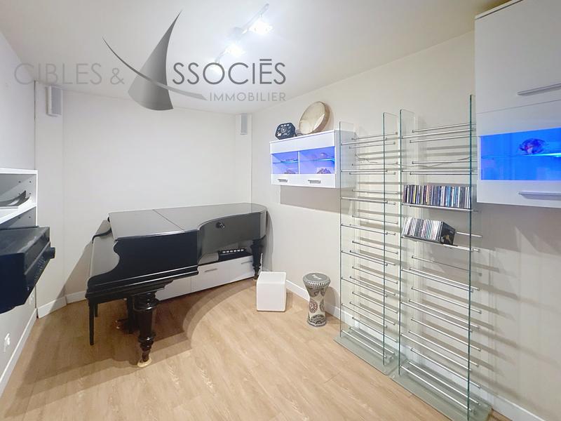 Maison contemporaine - 200 m² - 6 pièces