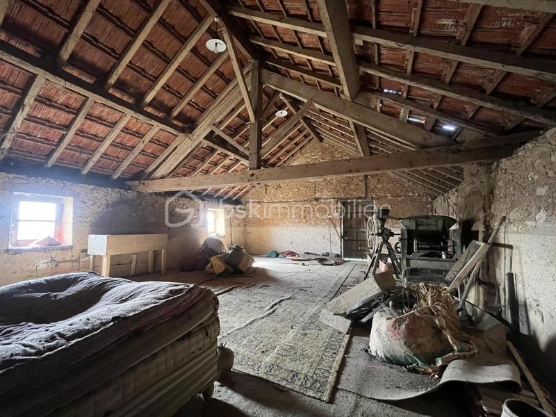 Maison en pierre - 122 m² - 4 pièces