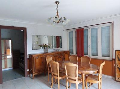 Maison - 92 m² - 5 pièces