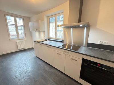 Appartement - 83 m² - 4 pièces