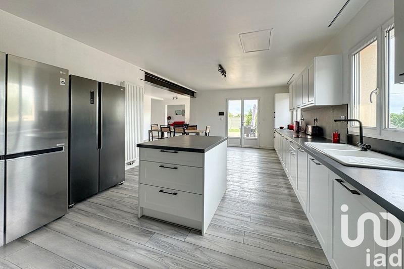 Maison - 240 m² - 7 pièces