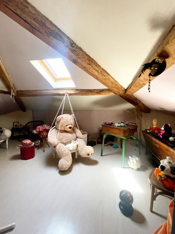 Maison - 186 m² - 6 pièces