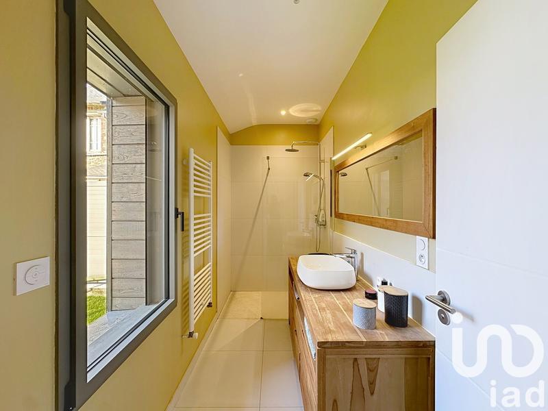 Maison - 192 m² - 7 pièces