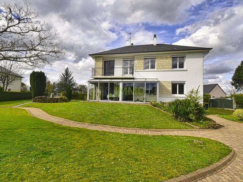 Maison - 141 m² - 6 pièces