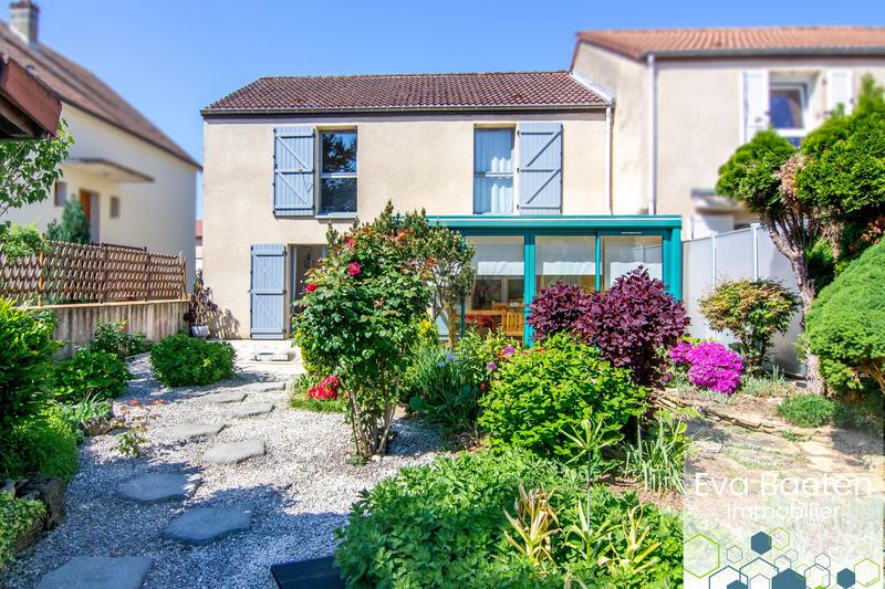 Maison - 111 m² - 5 pièces