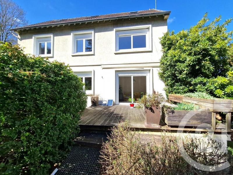 Maison - 127 m² - 6 pièces