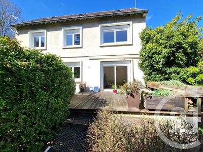 Maison - 127 m² - 6 pièces