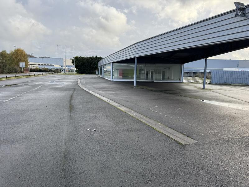 Local d'activités - 850 m²