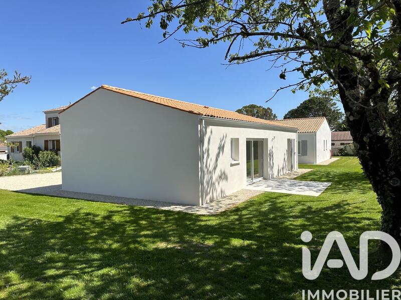 Maison - 99 m² - 4 pièces