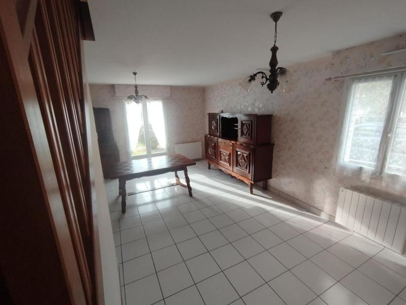 Maison traditionnelle - 90 m² - 4 pièces