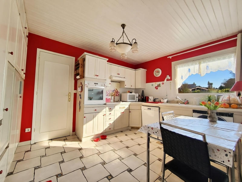 Maison - 105 m² - 6 pièces