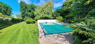 Maison - 250 m² - 5 pièces