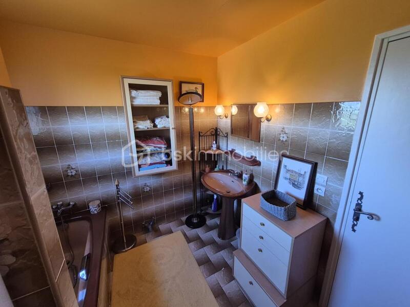 Villa - 201 m² - 5 pièces