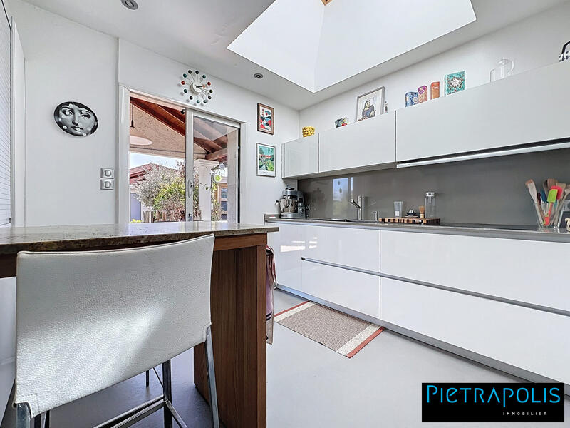 Maison - 165 m² - 6 pièces