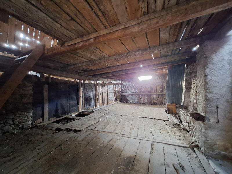 Maison - 300 m² - 3 pièces