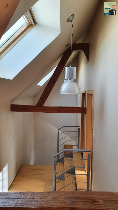 Maison - 256 m² - 8 pièces