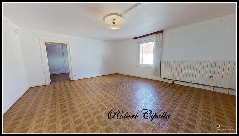 Immeuble - 1 100 m² - 18 pièces