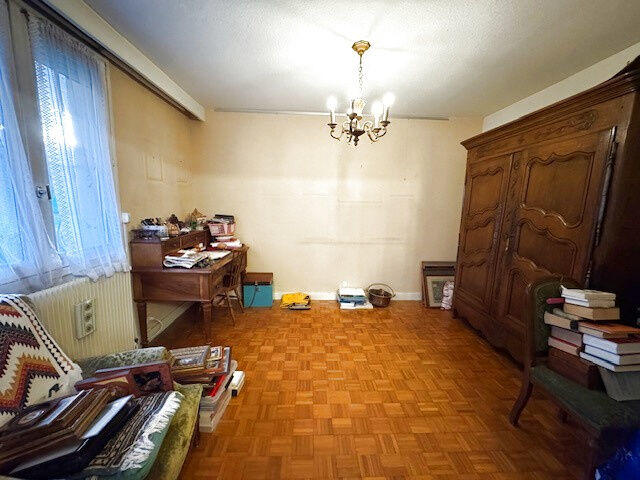 Appartement - 105 m² - 6 pièces