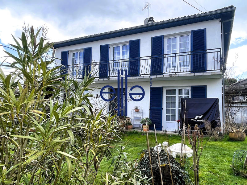 Maison - 142 m² - 6 pièces