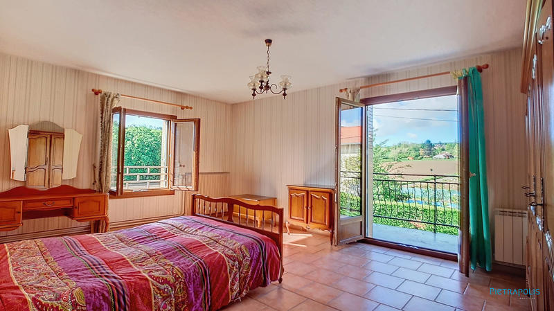 Maison ancienne - 166 m² - 6 pièces