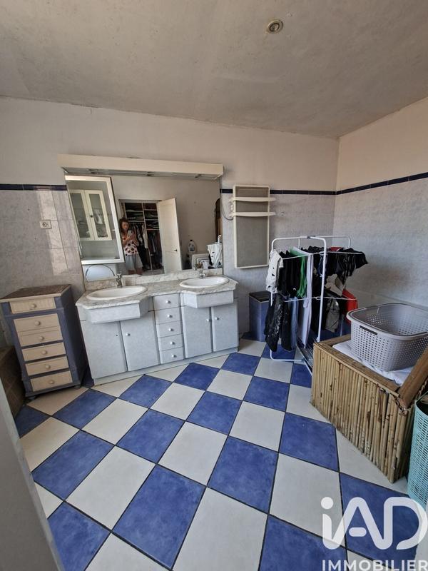 Maison de village - 201 m² - 6 pièces