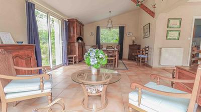 Maison - 250 m² - 10 pièces