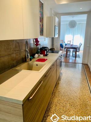 Appartement - 100 m² - 5 pièces