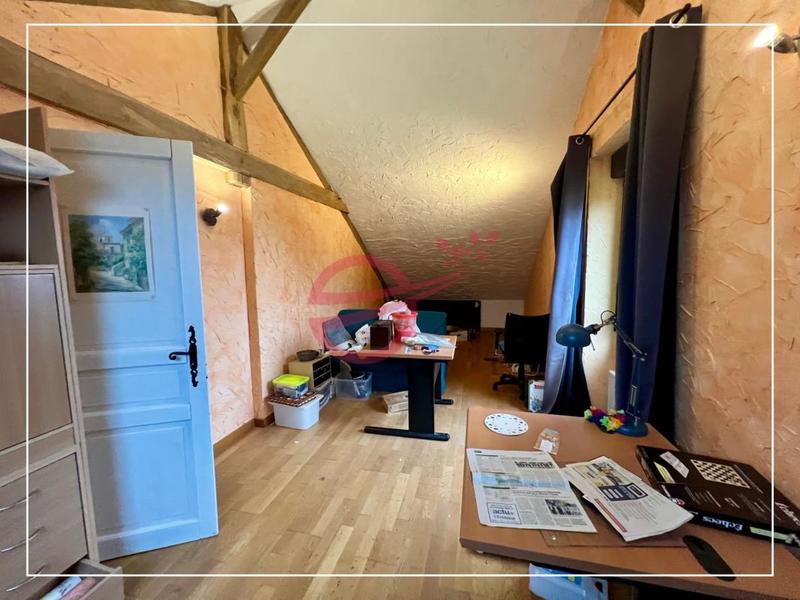 Maison en pierre - 166 m² - 7 pièces