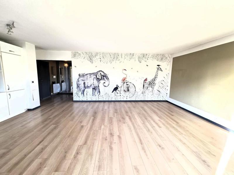 Appartement - 86 m² - 4 pièces