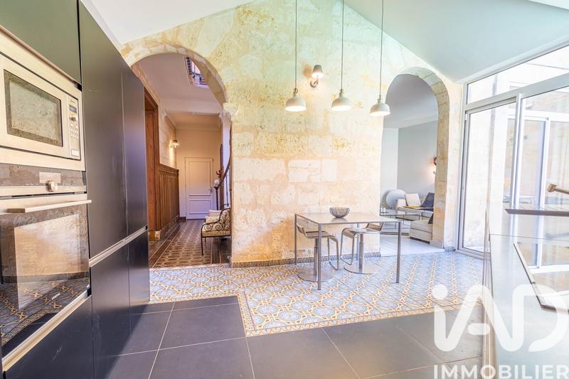 Maison de ville - 220 m² - 7 pièces