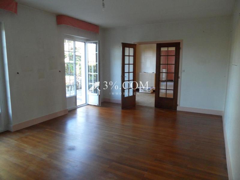 Propriété - 237 m² - 8 pièces