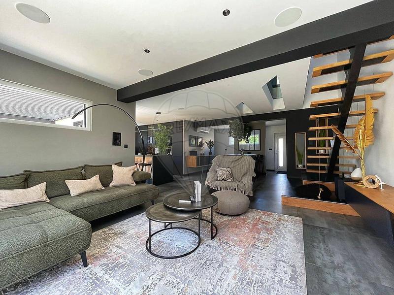 Maison - 150 m² - 5 pièces