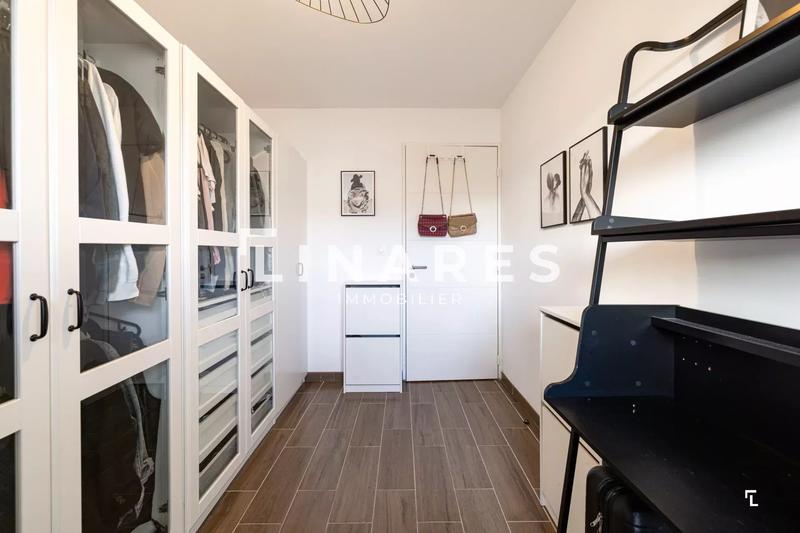 Appartement - 80 m² - 4 pièces