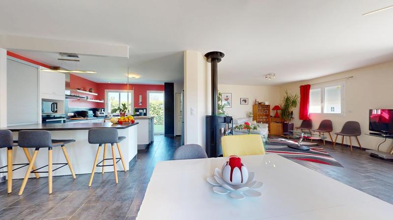 Maison - 163 m² - 6 pièces