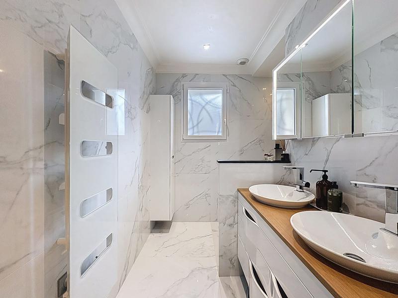 Maison contemporaine - 133 m² - 7 pièces