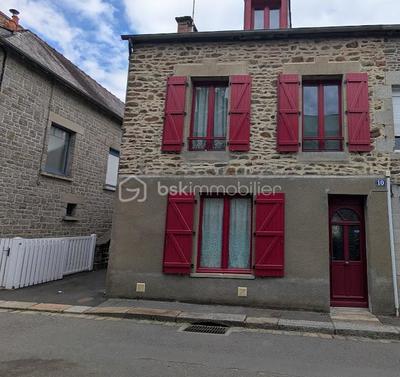 Maison - 85 m² - 4 pièces