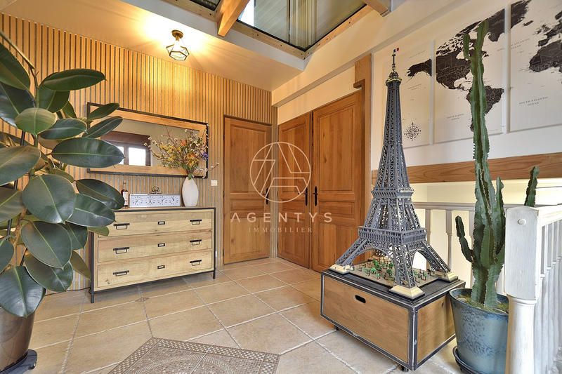 Maison - 175 m² - 6 pièces