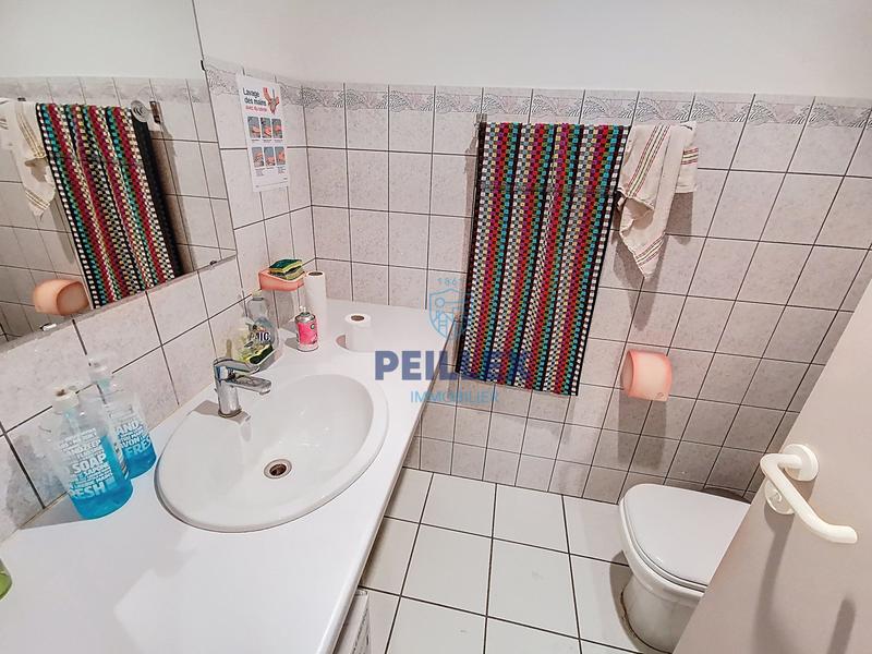 Bureau - 137 m² - 4 pièces