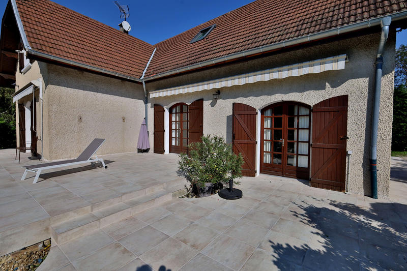 Maison - 178 m² - 6 pièces