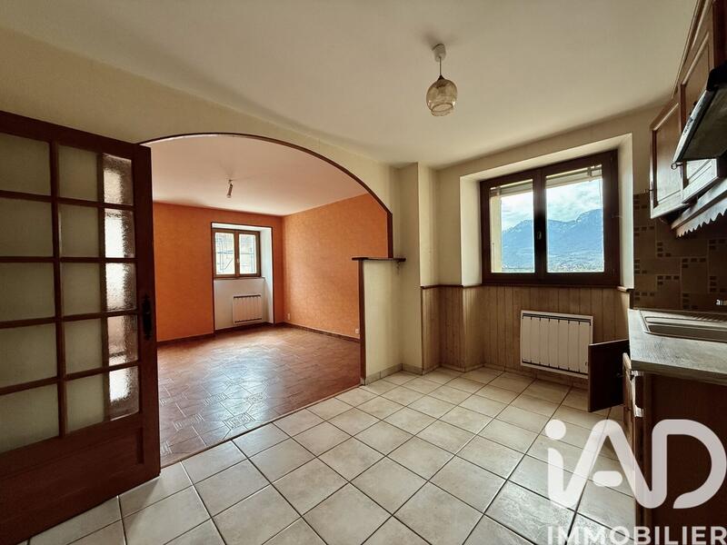 Maison de village - 265 m² - 3 pièces