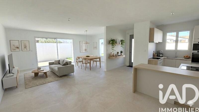 Maison - 99 m² - 4 pièces