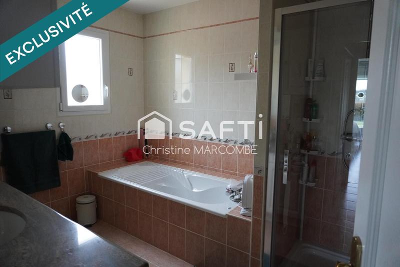 Maison - 222 m² - 8 pièces