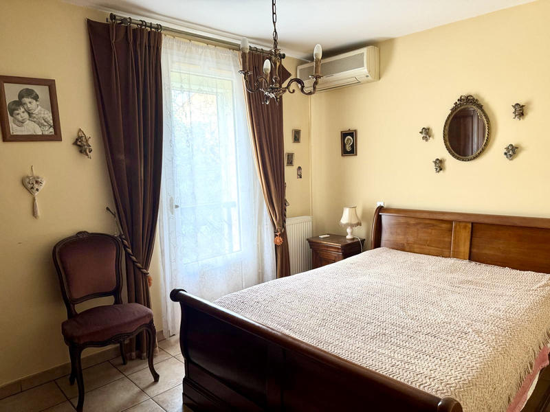 Maison - 93 m² - 5 pièces