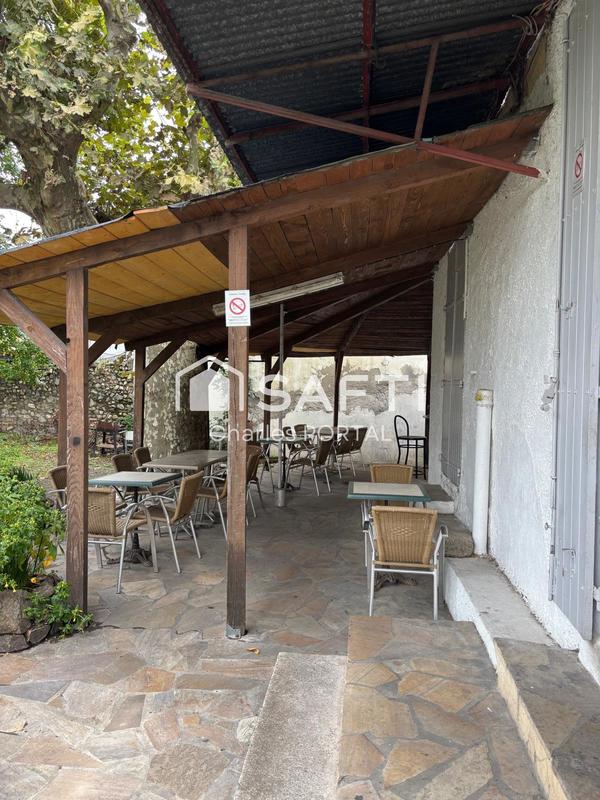 Local commercial - 400 m² - 3 pièces