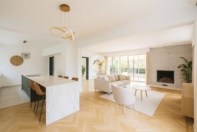 Maison - 187 m² - 5 pièces