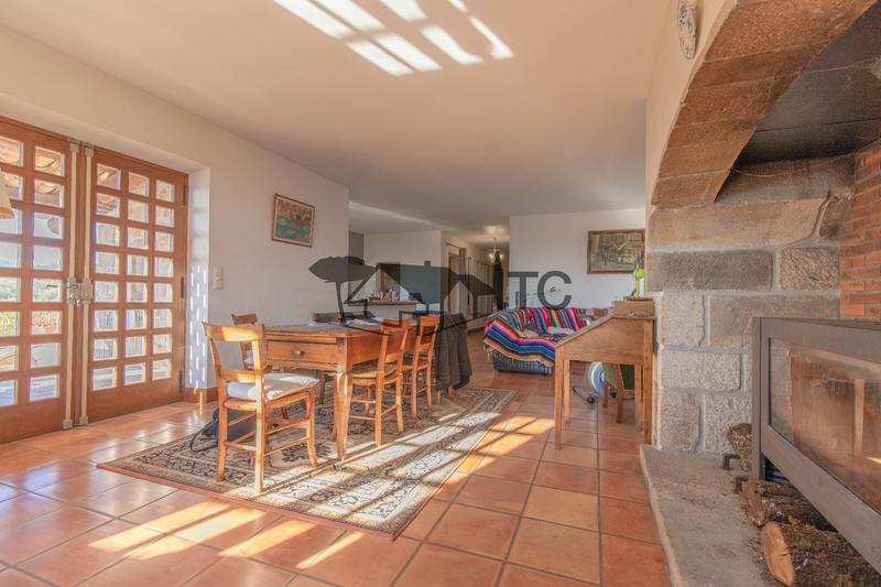 Maison - 286 m² - 9 pièces