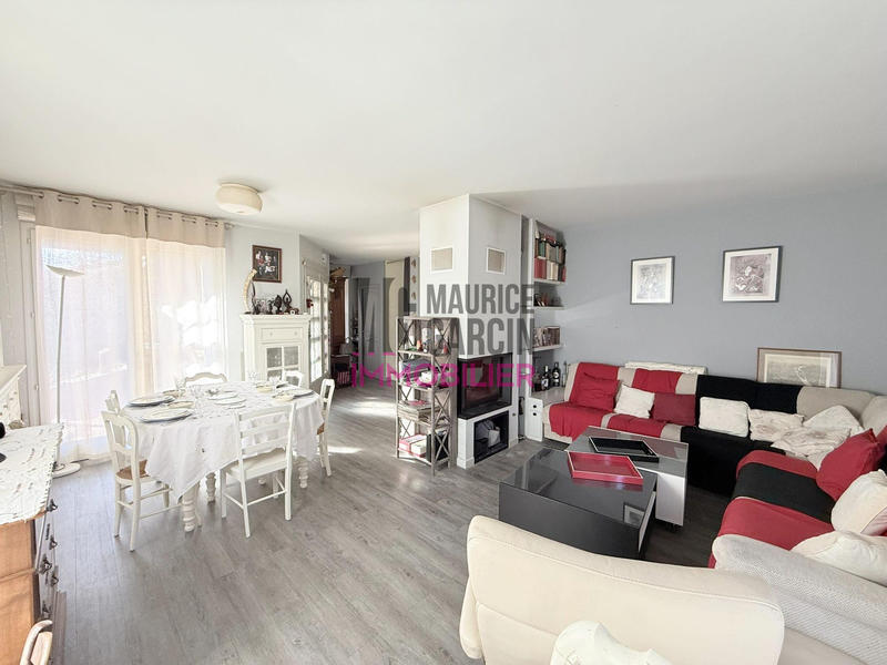 Maison traditionnelle - 133 m² - 6 pièces