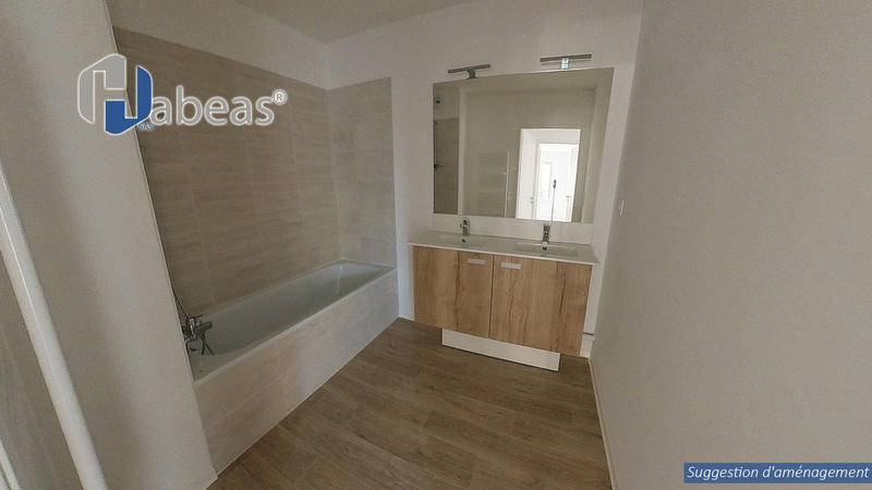 Appartement - 80 m² - 4 pièces