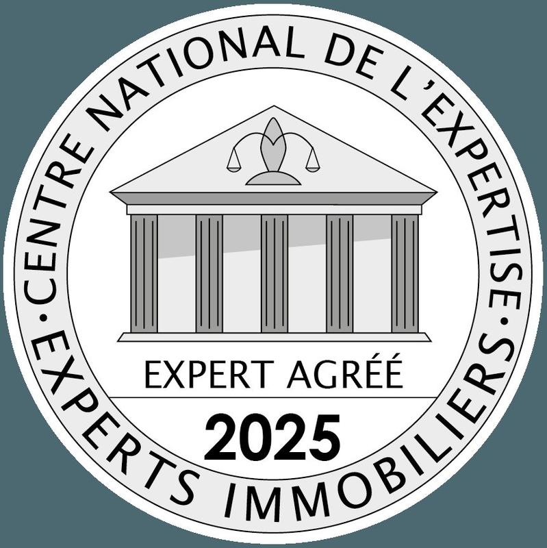 Maison ancienne - 458 m² - 11 pièces